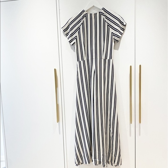 𝅺BNWT Club Monaco Striped Midi dress - Picture 9 of 10